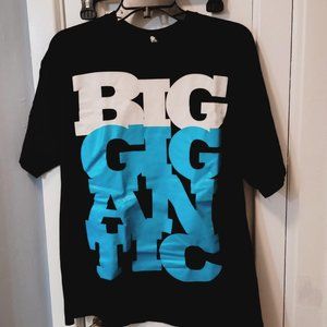 Big Gigantic black Concert band T-shirt Vinyl print on alstyle T-shirt Size XL